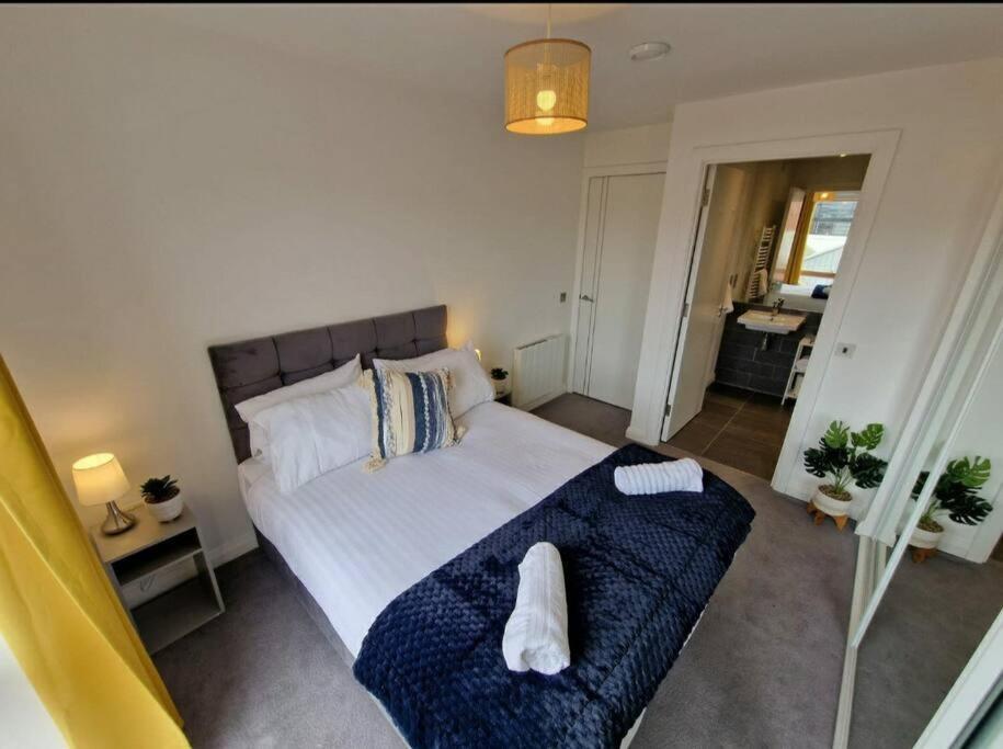 Modern Apartment, Sleeps 6, Belfast City Centre 外观 照片